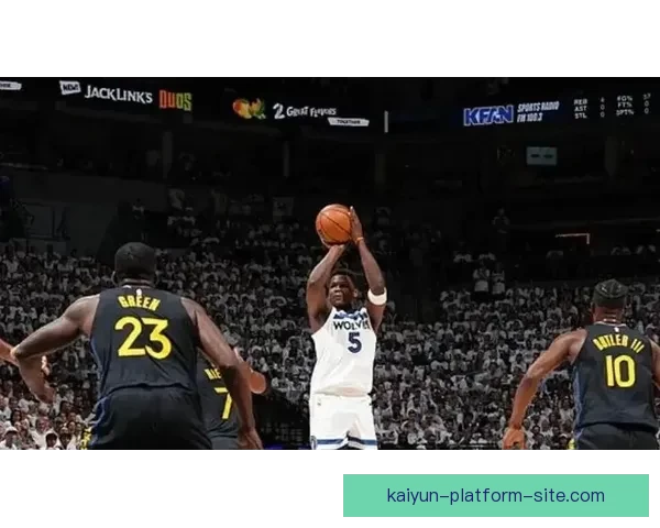 伤病频发彻底击垮勇士西部第一梦如今仅能拼附加赛