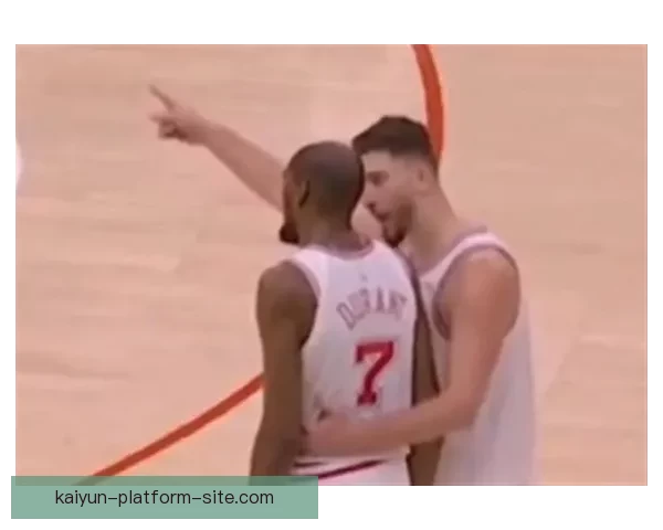 火箭输球后矛盾升级 KD与申京球迷互怼 休城媒体为申京辩护双核融合仍为核心