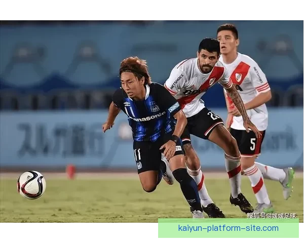 札幌冈萨多官方确认后卫内田瑞己右脚踝受伤已手术恢复期待定